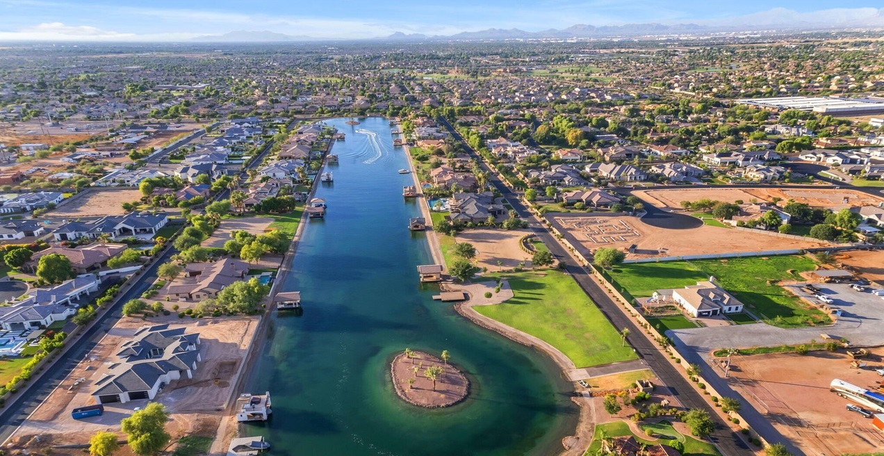 San Tan Lakeside Estates HOA